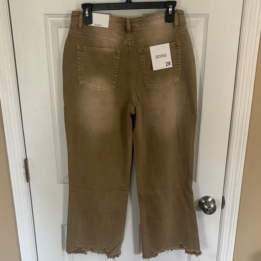 Zenana Olive Distressed Wide-Leg Jeans New with tags - Picture 4 of 11